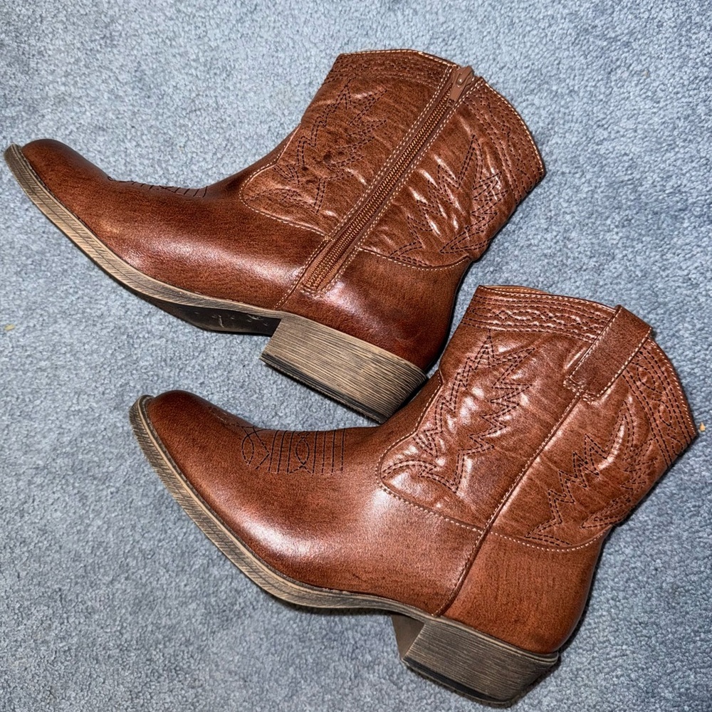 Brown Cowgirl Boots